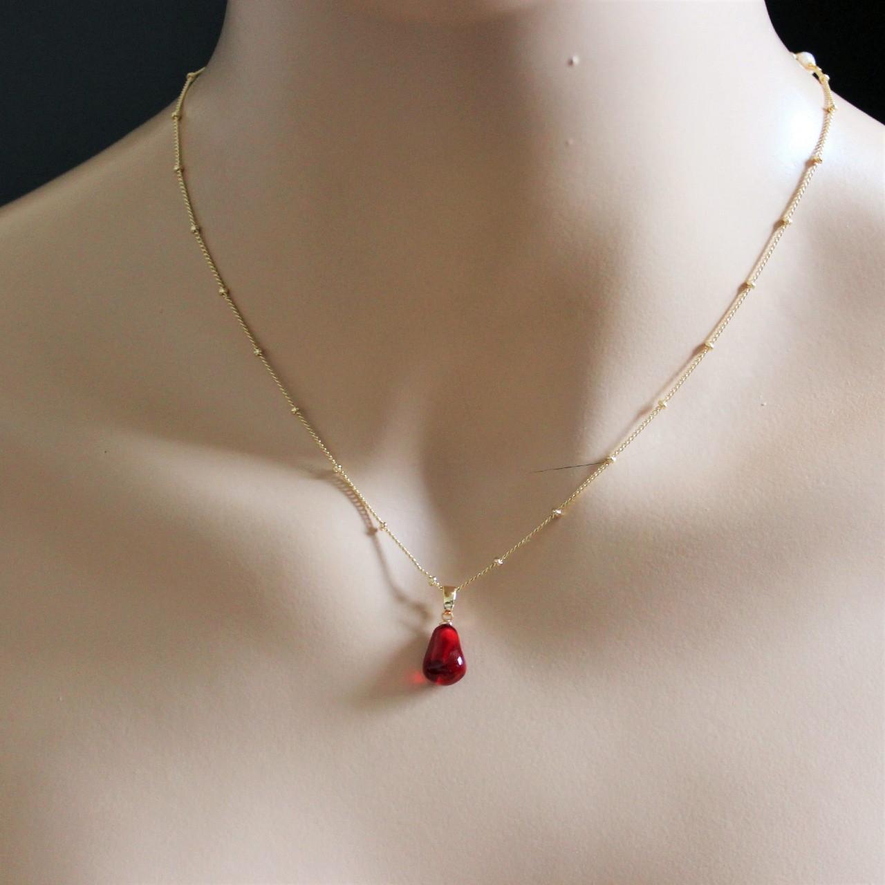 Dark Red Pomegranate Seed and Baroque Pearl Necklace