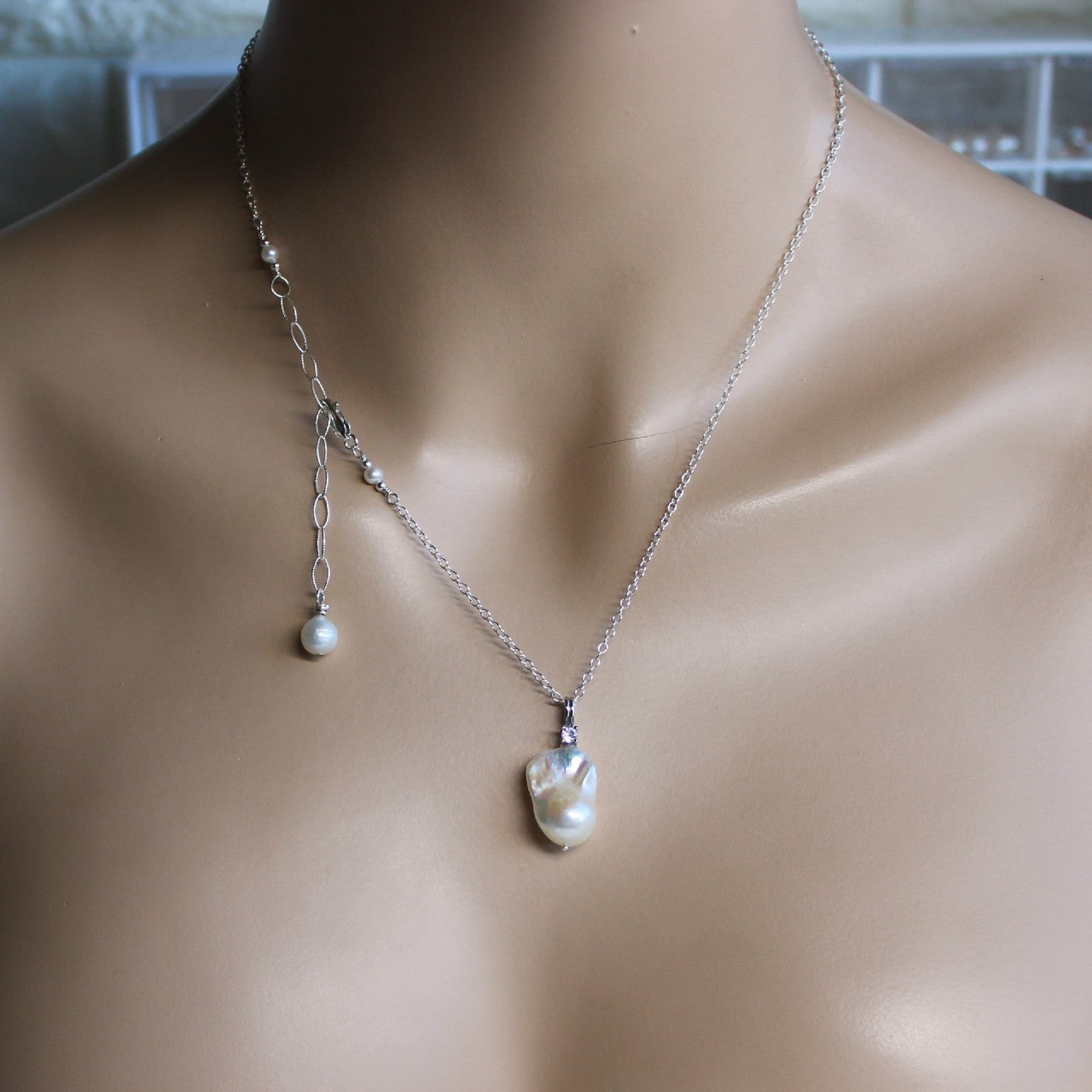 High Luster White Flameball Baroque Pearl Pendant 925 Sterling Silver Necklace